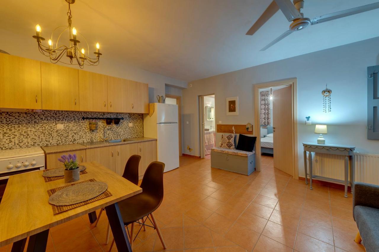 Fabbrica Bnb Vári Exteriör bild